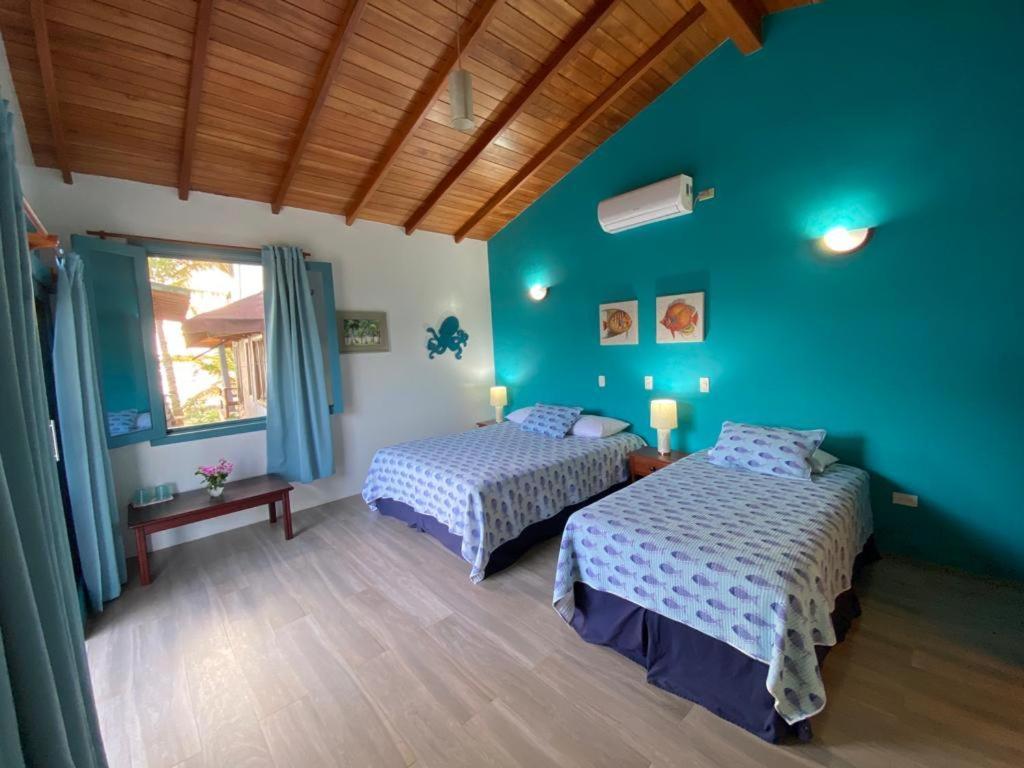 The Isabela Beach House Puerto Villamil Dış mekan fotoğraf