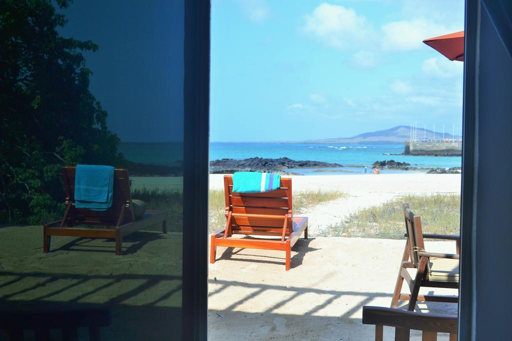 The Isabela Beach House Puerto Villamil Oda fotoğraf