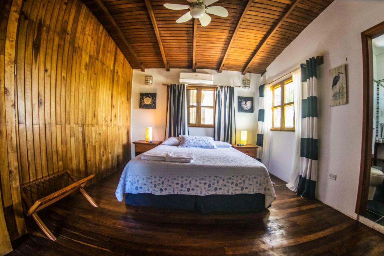 The Isabela Beach House Puerto Villamil Dış mekan fotoğraf